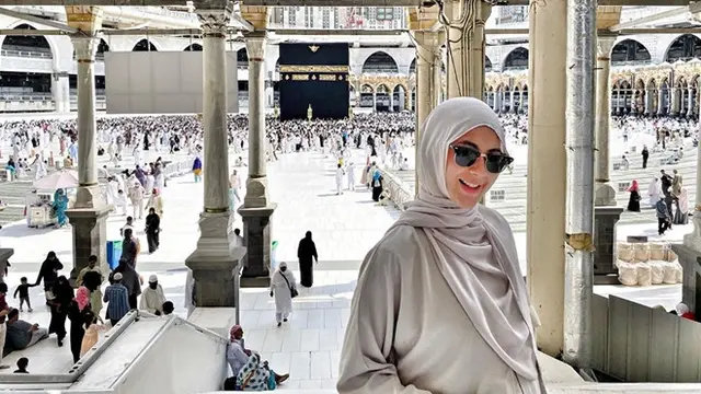 6 Potret Paula Verhoeven Saat Pakai Hijab, Makin Cantik dan Banjir Pujian Netizen