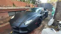 Honda Civic Ini Disulap Jadi Lamborghini Aventador (Cartoq)