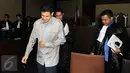 Mantan Bendahara Umum Partai Demokrat Muhammad Nazaruddin usai sidang pembacaan dakwaan dalam perkara dugaan tindak pidana pencucian uang (TPPU) di Pengadilan Tipikor, Jakarta, (10/12). (Liputan6.com/Helmi Afandi)
