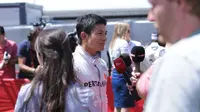 Rio Haryanto hanya mengincar masuk posisi 15 besar pada F1 musim ini. (Bola.com/Reza Khomaini)