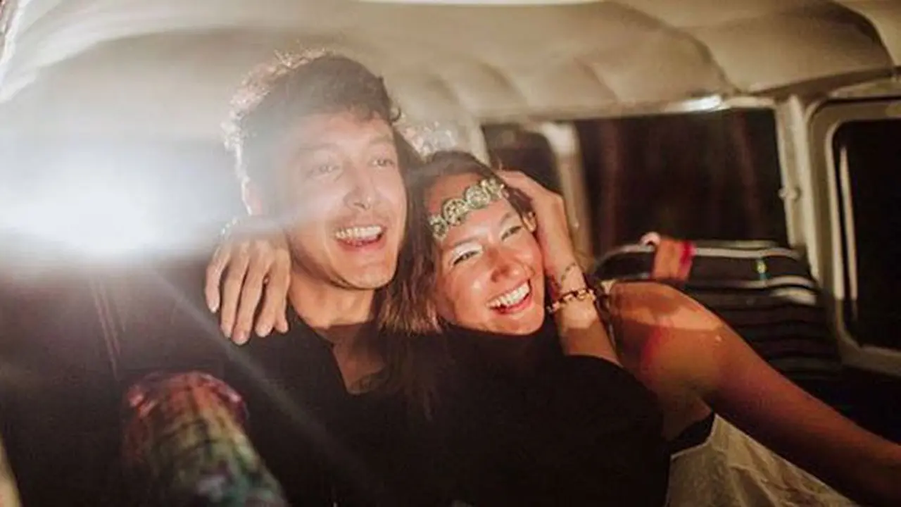 Nadine Chandrawinata dan Dimas Anggara/copyright The Bride Story