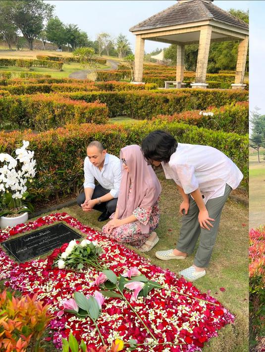 <p>BCL Ziarah ke Makam Ashraf Sinclair. (Foto: Instagram/ itsmebcl)</p>