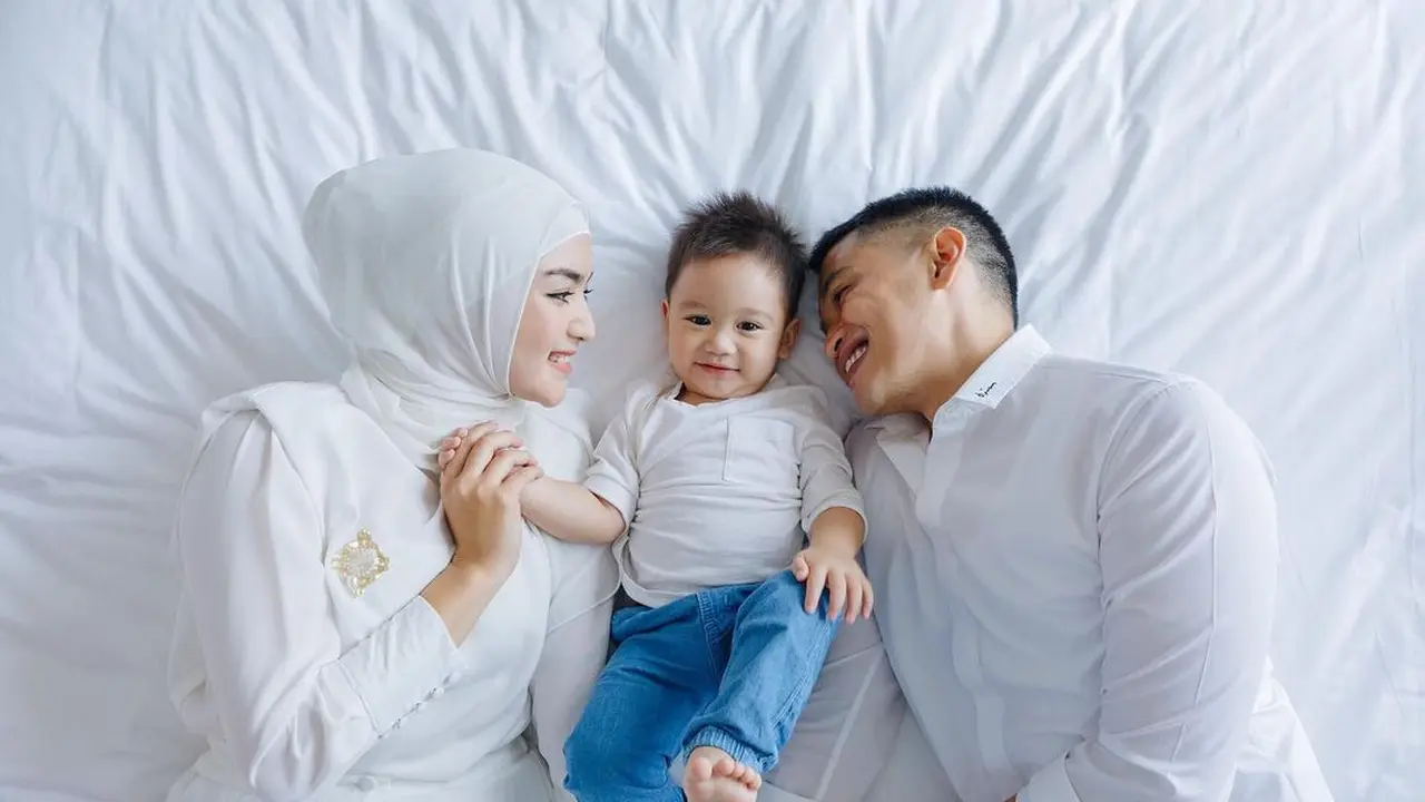 Citra Kirana dan Rezky Aditya