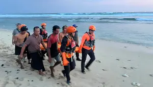 Jenazah Perempuan Diduga WNA Terdampar di Pantai Nyang Nyang