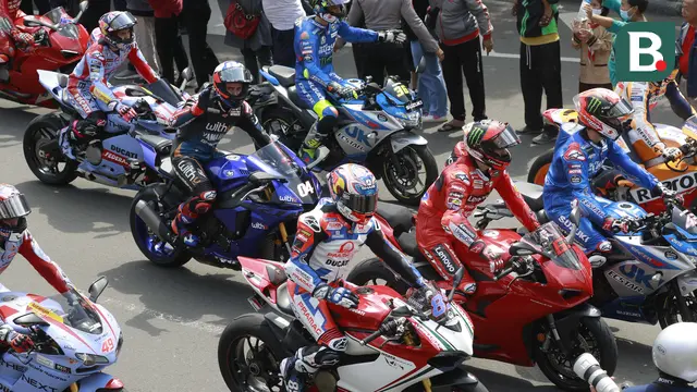 Foto: Ini Dia Aksi Rider MotoGP saat Jajal Aspal Ibukota, Marc Marquez Langusng Gas Pol