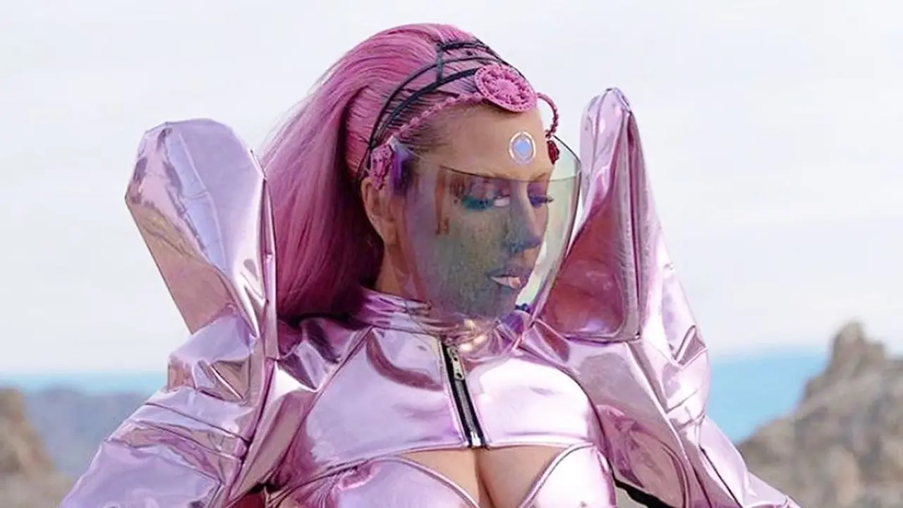 Lady Gaga-Rinaldy Yunardi