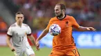 Piala Dunia 2022 akan segera bergulir pada 20 November 2022. Pentas sepak bola terbesar di dunia ini tak hanya menyuguhkan persaingan dari para bintang saja, melainkan juga dari beberapa pemain senior andalan negaranya. Berikut deretan pemain dengan koleksi caps terbanyak dari masing-masing tim di Grup A Piala Dunia 2022. (AFP/Kenzo Tribouillard)