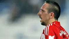 Ekspresi winger Bayern Muenchen asal Prancis Franck Ribery dalam laga persahabatan melawan Al-Wakra di Al-Khor Club Stadium, Doha, 8 Januari 2011. AFP PHOTO / STR 