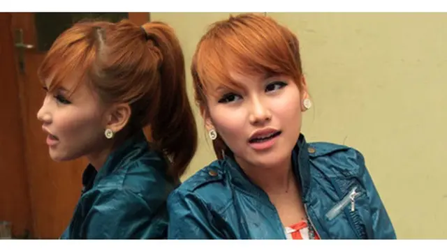 6 Foto Lawas Ayu Ting Ting, Bukti Cantiknya Tak Pernah Luntur