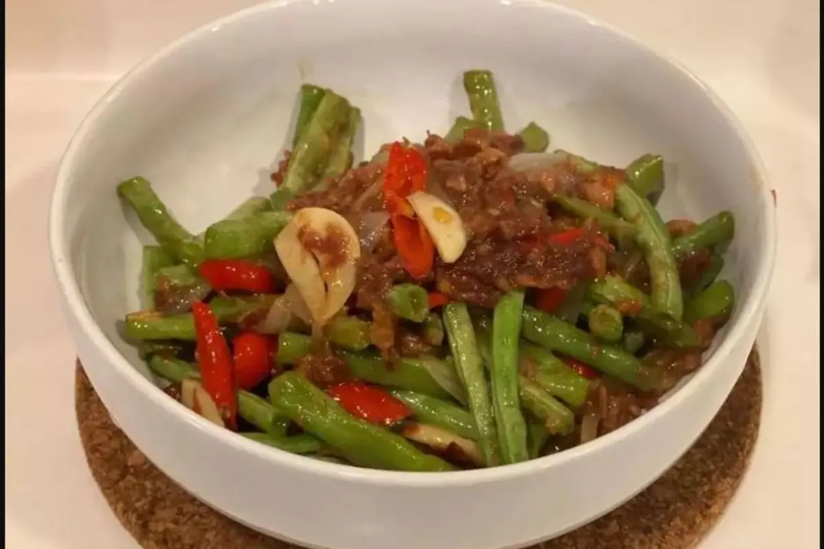 Tumis Kacang Panjang Kornet