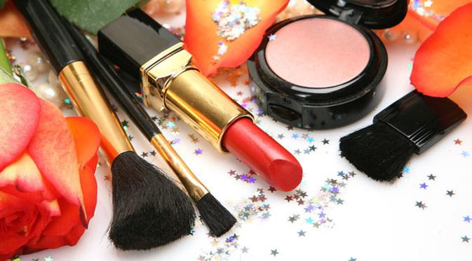 Bahaya Mengerikan Kosmetik Palsu Di Online Shop Beauty Fimela Com