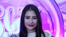 Prilly Latuconsina memang tengah dalam masa puncak dalam kariernya di dunia entertainment, terbukti ia meraih penghargaan kategori Aktris Utama Paling Ngetop di ajang SCTV Awards 2015. (Deki Prayoga/Bintang.com)