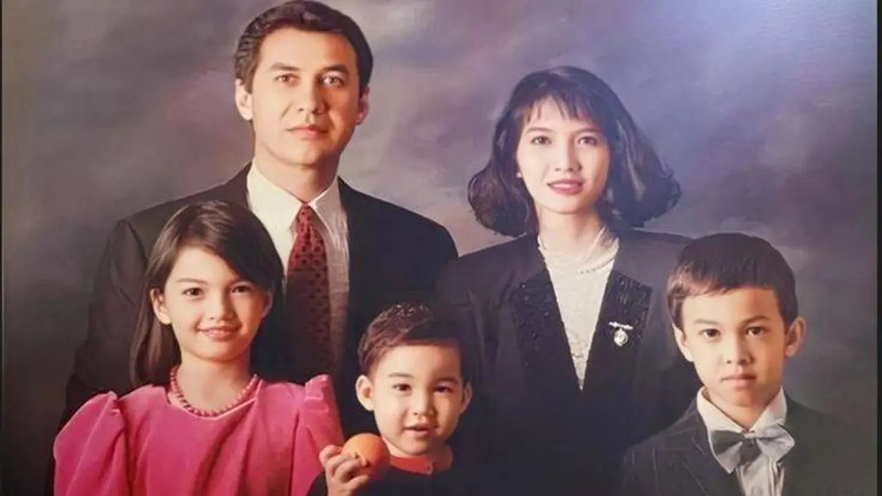 Pemotretan Zaman Dulu Keluarga Artis dan Seleb, Raline Shah Disebut Aura Old Money dari Kecil
