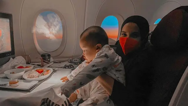 Ajak Buah Hati, 6 Momen Liburan Zaskia Sungkar dan Irwansyah Ke Belanda