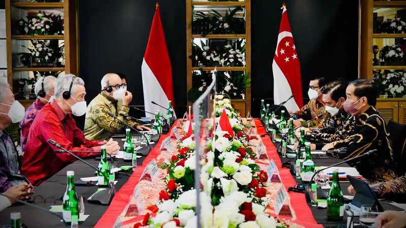 FOTO: Keakraban Presiden Jokowi dan PM Singapura Usai Pertemuan Bilateral