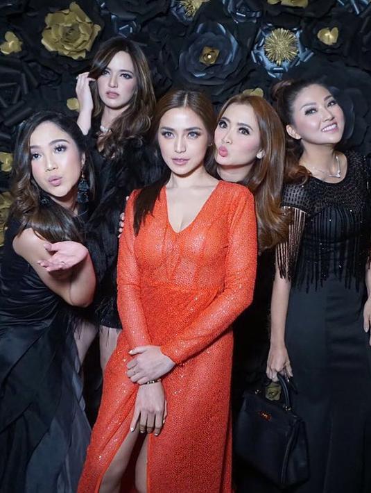 Mewahnya Perayaan Ulang Tahun Jessica Iskandar - Celeb 