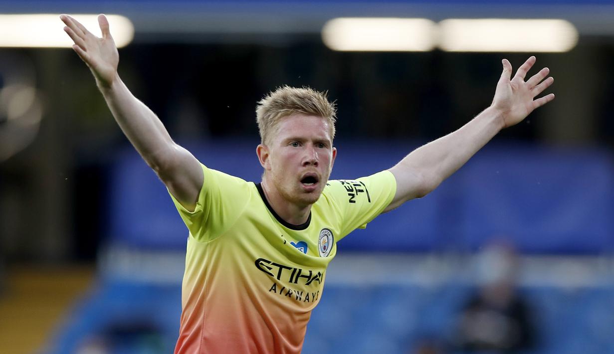 3. Kevin De Bruyne - Musim lalu pemain asal Belgia ini memiliki kreativitas tinggi dan menjadi motor Manchester City dalam meraih kemenangan di liga Inggris. Namun, pada awal musim 2020/2021 ini Kevin De Bruyne terlihat miskin kreativitas. (AP Photo/Paul Childs,Pool)