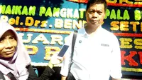 Kabid Brantas BNN Bengkulu AKBP Marlian memberikan keterangan usai penetapan tersangka penjebakan di ruang kerja Bupati Bengkulu Selatan (Liputan6.com/Yuliardi Hardjo)