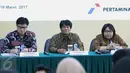 Dirut PT Pertamina Elia Massa Manik saat jumpa pers di Gedung Pertamina, Jakarta, Kamis (16/3). Elia Massa Manik mengisi posisi direktur utama PT Pertamina yang sebelumnya dijabat Yenni Andayani sebagai Plt. (Liputan6.com/Angga Yuniar)
