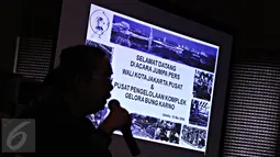 Wali Kota Jakpus, Mangara Pardede memberikan keterangan di Jakarta, Jumat (13/5). Relokasi pedagang tanaman hias di trotoar GBK harus dilakukan untuk memberikan kesan tertib dan rapih jelang Sea Games 2018 mendatang. (Liputan6.com/Immanuel Antonius)