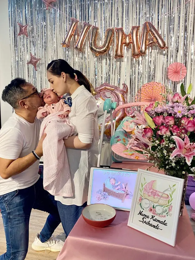 [Fimela] Mona Ratuliu dan Indra Brasco