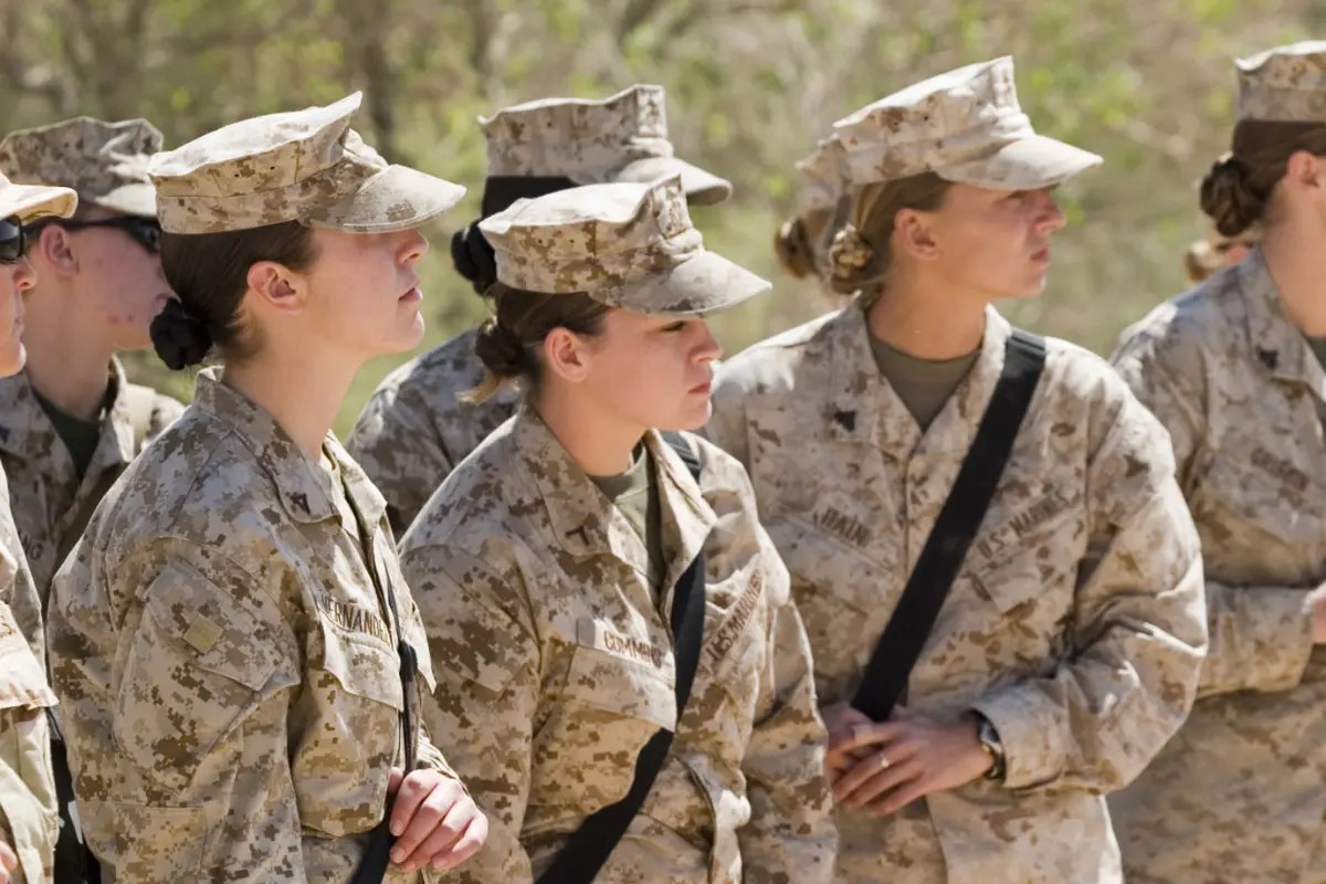 Facebook Marines United Sebar Foto Telanjang Tentara AS