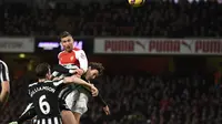 Babak I: Giroud Bawa Arsenal Ungguli Newcastle