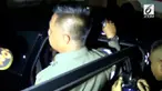 Sepasang remaja tertangkap basah sedang berbuat mesum dalam mobil yang diparkir. Sempat mengelak, namun petugas temukan setumpuk tisu dan sperma.