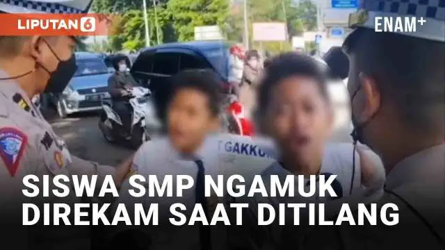 Aksi mengamuk siswa SMP di Sidoarjo viral di media sosial. Ia ditilang lantaran berkendara tanpa helm dan SIM. Tangisnya tiba-tiba menjadi amukan karena tak terima dirinya direkam.