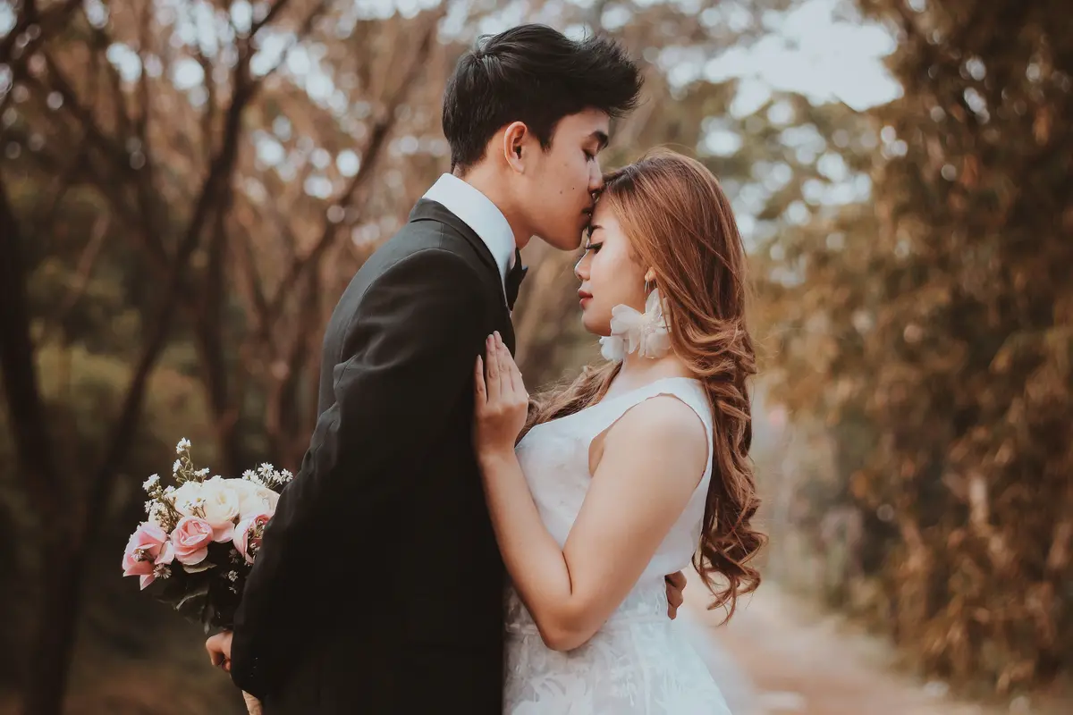 pasangan cinta