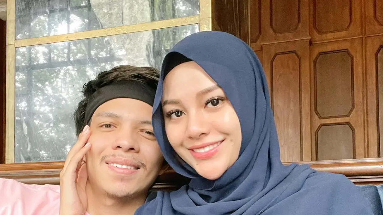 Atta Halilintar dan Aurel Hermansyah. (Foto: Instagram @aurelie.hermansyah)