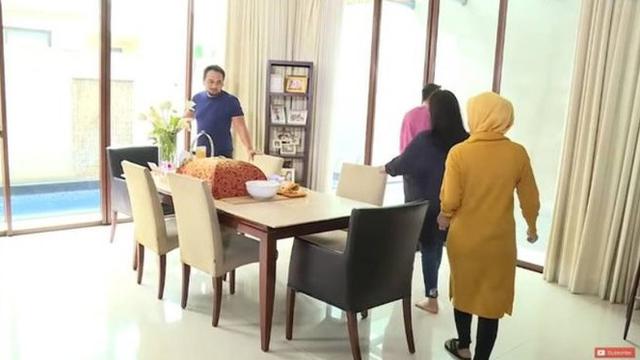 Bebi Romeo dan Meisya Siregar