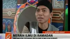 Para santri diberikan pendidikan dan latihan seni menulis huruf arab selama dua bulan.