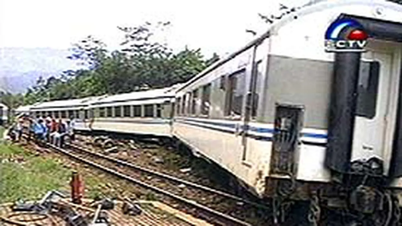 040103aKAAnjlok.jpg