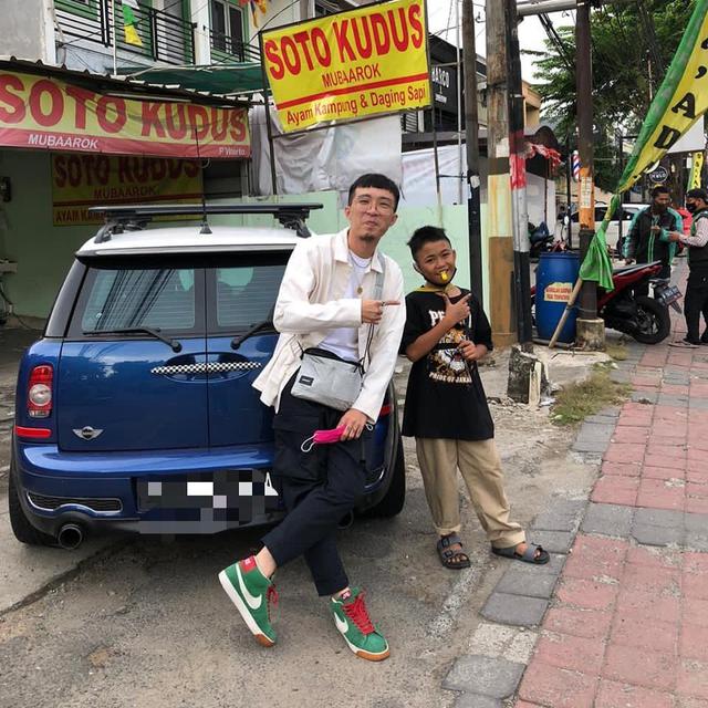 Viral Kisah Bocah Tukang Parkir, Kini Dapat Beasiswa dari dr. Tirta