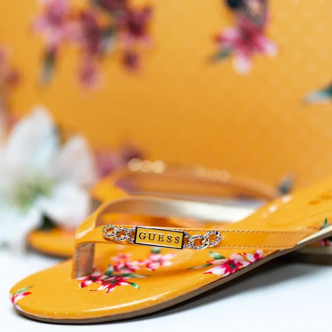 5 Sandal Ternyaman yang Hits di Kalangan Fashionista