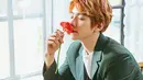 Media sosial merupakan salah satu media yang mendukung komunikasi antara seorang idol dan para penggemarnya. Oleh karena itu, Baekhyun EXO pun akhirnya membuat akun Twitter pribadi. (Foto: Soompi.com)