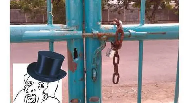 6 Potret Gembok Rumah Nyeleneh Ini Bikin Tepuk Jidat,