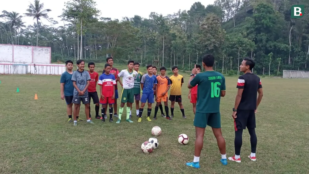 Dua pemain Persis Solo, Joko Susilo dan Tri Handoko