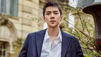 Berat Hati, Sehun EXO Harus Tolak Hadiah dari Penggemar