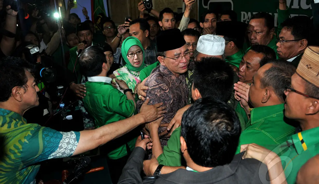 Suryadharma Ali bersyukur akhirnya Islah antara kedua kubu berhasil dilaksanakan pada Mukernas PPP di Bogor,  Kamis (24/4/2014) (Liputan6.com/Johan Tallo).