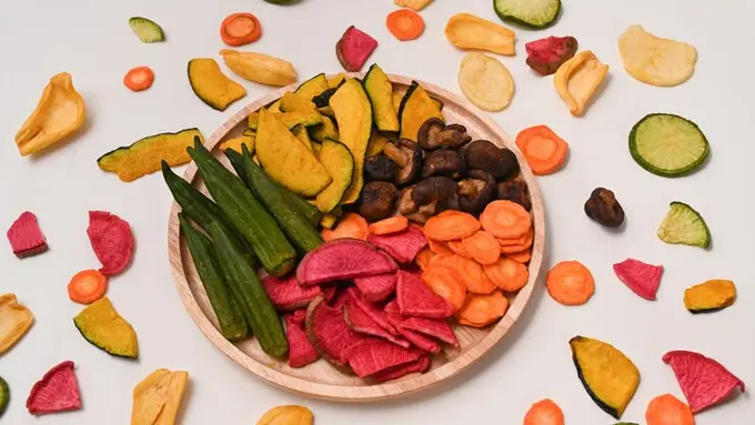 Ilustrasi keripik sayuran/freepik.com/sodawhiskey