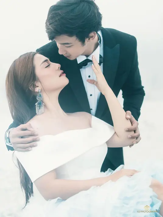 Tertulis pada undangan tersebut, Hito dan Feli akan menggelar pesta pernikahan di gedung The Tribata, Jalan Darmawangsa, Kebayoran Baru, Jakarta Selatan. (Instagram/felicyangelista_)