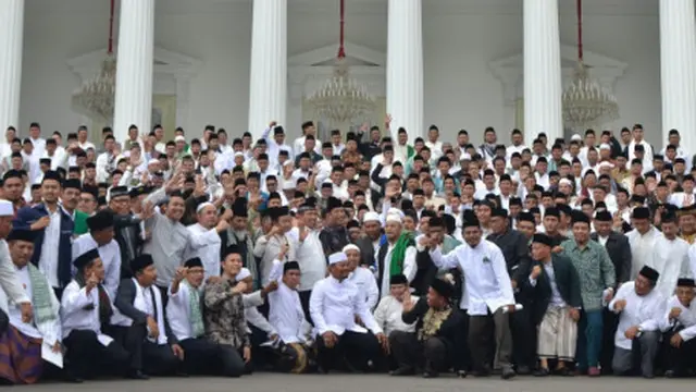 Jokowi dan 400 kiai dan habib