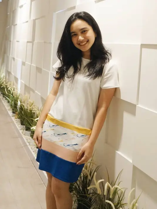 Rachel Amanda merupakan salah satu artis muda berbakat. Ia selalu tampil memesona walaupun tak mengenakan pakaian yang tertutup. (Foto: instagram.com/auroramanda95)