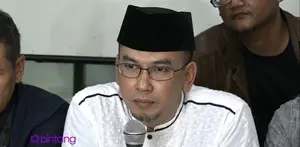 Ustad Aswan membenarkan adanya pernikahan dengan RP dan benar terjadi talak. Tetapi, Ia mengakui tidak pernah mengucapkan kata talak lewat pesan/bbm.