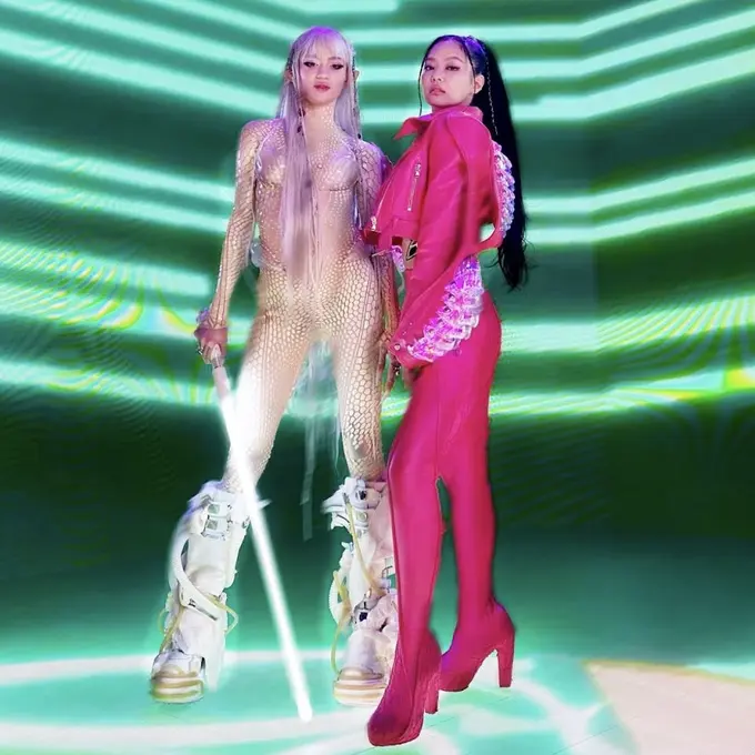 Pakaian Tak Biasa Jennie BLACKPINK di Video Klip Grimers, Seharga Rp900 juta