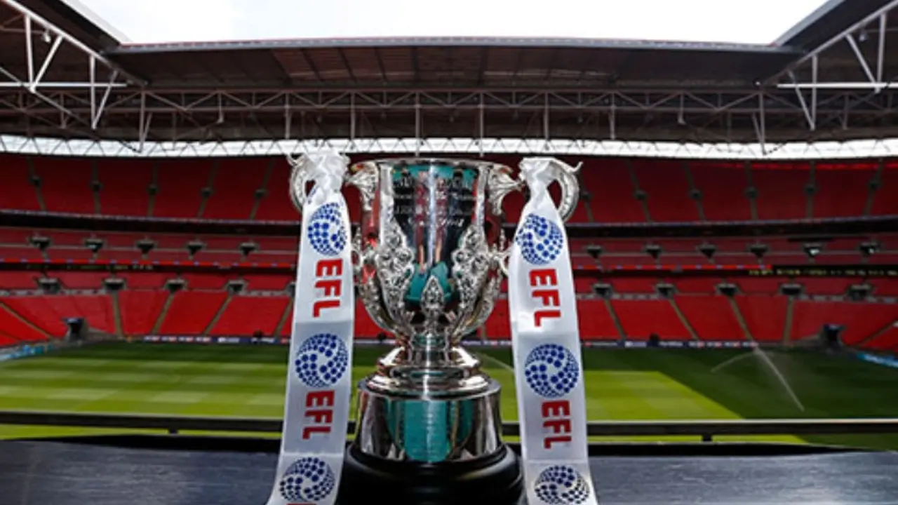 trofi piala liga inggris