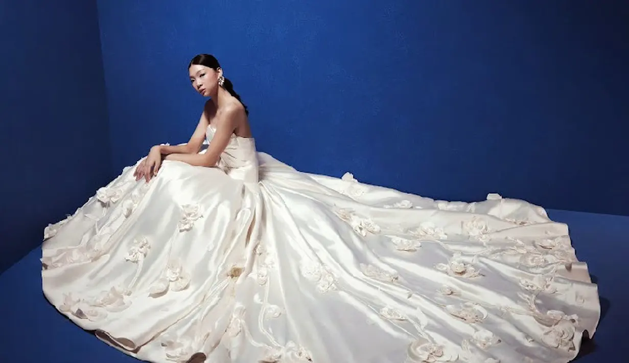 Koleksi Fall Winter 2025 dari Tinara juga bisa diluncurkan bertepatan dengan keikutsertaannya di New York Bridal Fashion Week ini.  [Tinara]