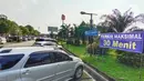Suasana Rest Area Km 13,5 di Tol Tangerang, Banten, Selasa (19/5/2020). Jelang Lebaran 2020, PT Jasamarga Related Business (JMRB) menerapkan PSBB di semua rest area yang dikelolanya dengan membatasi waktu singgah pengunjung maksimal 30 menit. (Liputan6.com/Angga Yuniar)